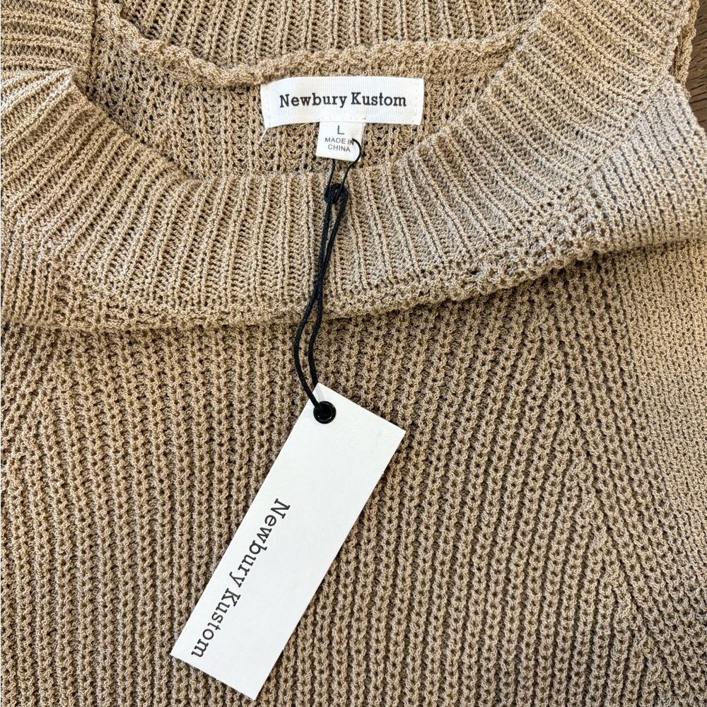 Newbury Kustom Tan Knit Sweater. Size: Large. BNWT.